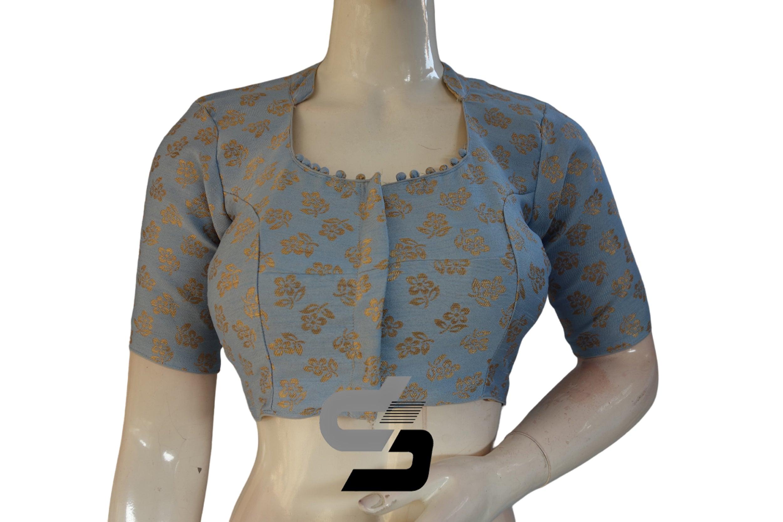 Back neck clearance design with collar